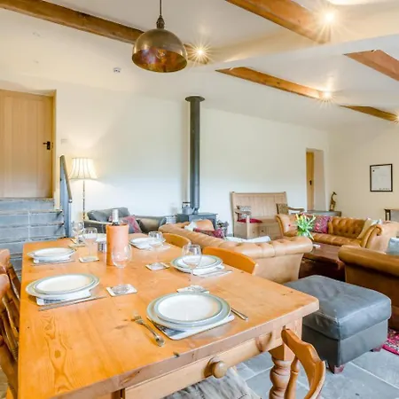 Hébergement de vacances 3 Bed In Middleham Oc-o32119 *